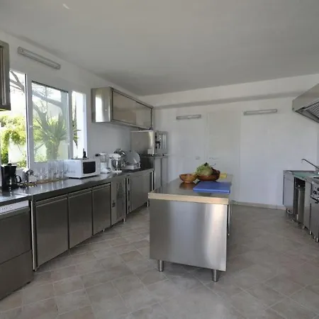 Sleeps 12 Pool Air Con Wifi Villa Castelsardo