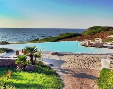 Sleeps 12 Pool Air Con Wifi