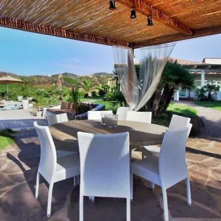 Villa Sleeps 12 Pool Air Con Wifi Castelsardo