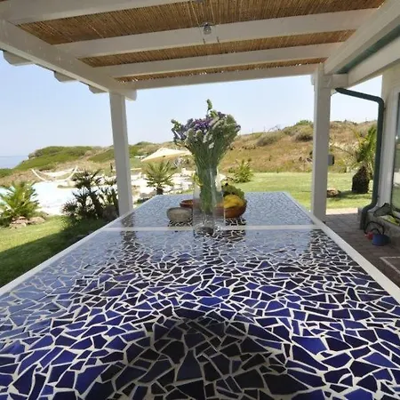 Villa Sleeps 12 Pool Air Con Wifi