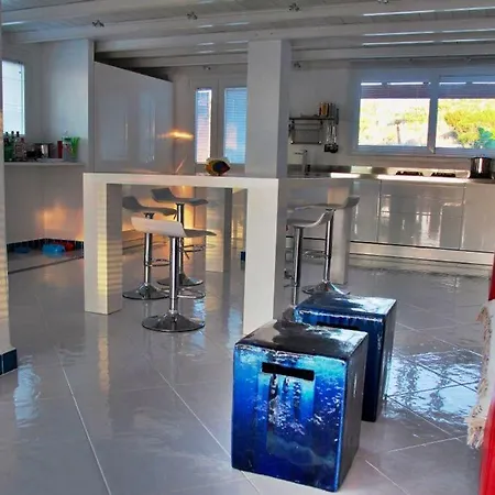 Sleeps 12 Pool Air Con Wifi * Castelsardo