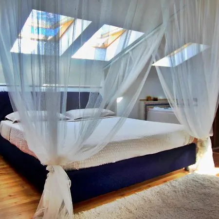 Villa Sleeps 12 Pool Air Con Wifi *